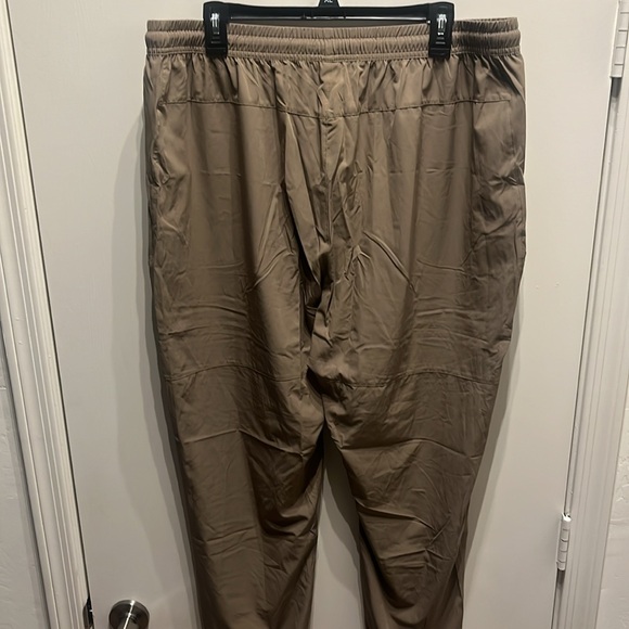 NWT Mens quick drying jogger 2 zipper pockets XXL - Picture 10 of 10
